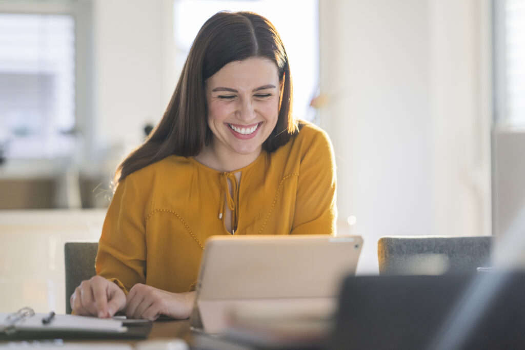 Planejamento financeiro para juntar dinheiro e comprar apartamento.